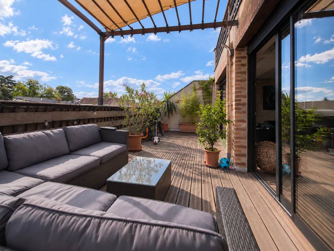 MONTREUIL — 143 SQ M LOFT WITH TWO TERRACES AND DIRECT LIFT ACCESS