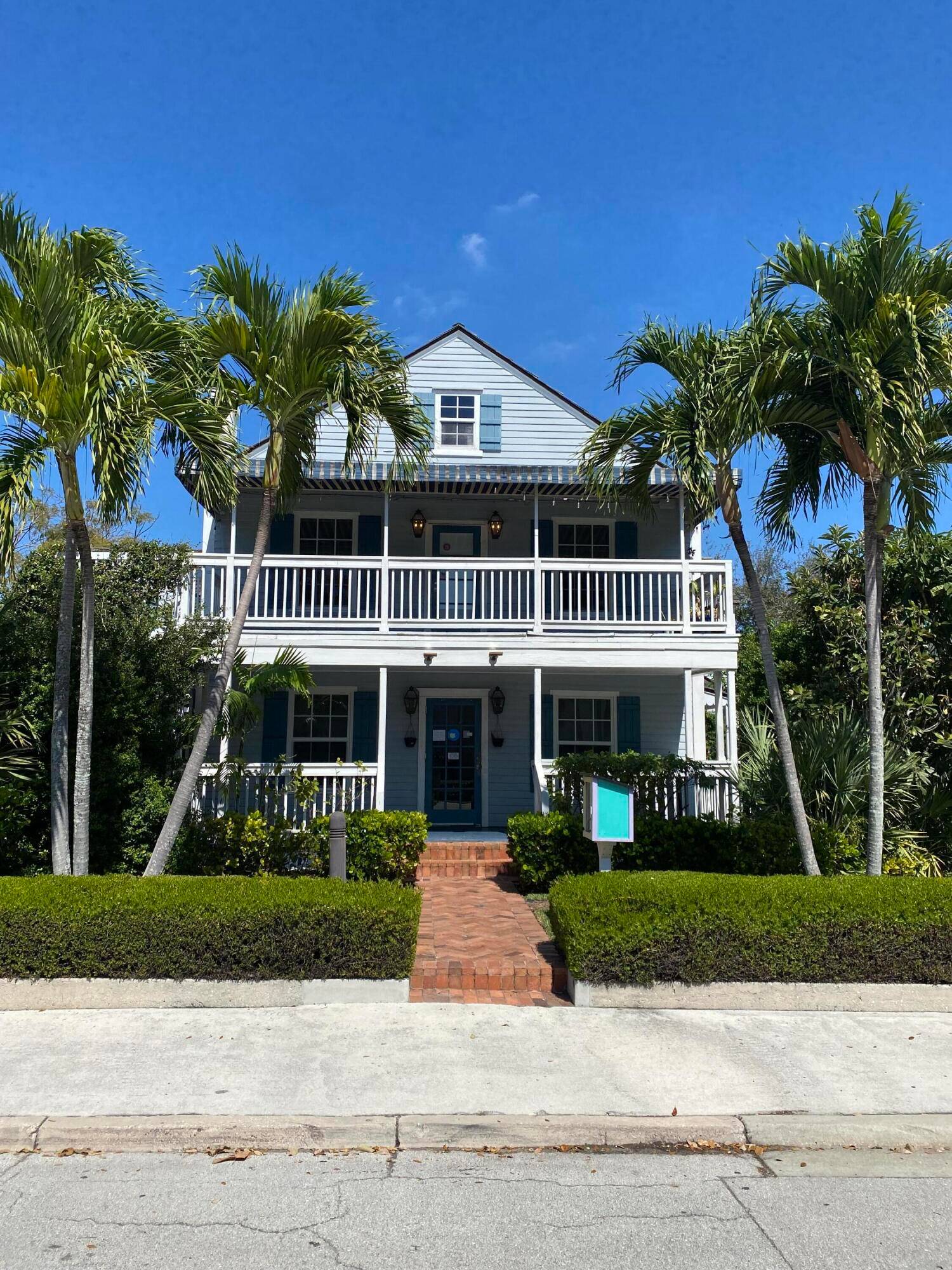 NEW TO MARKET ! AN INCREDIBLE OPPORTUNITY TO OWN A 4, 490 SQ FT OFFICE BLDG JUST 1 BLOCK FROM ATLANTIC AVE.