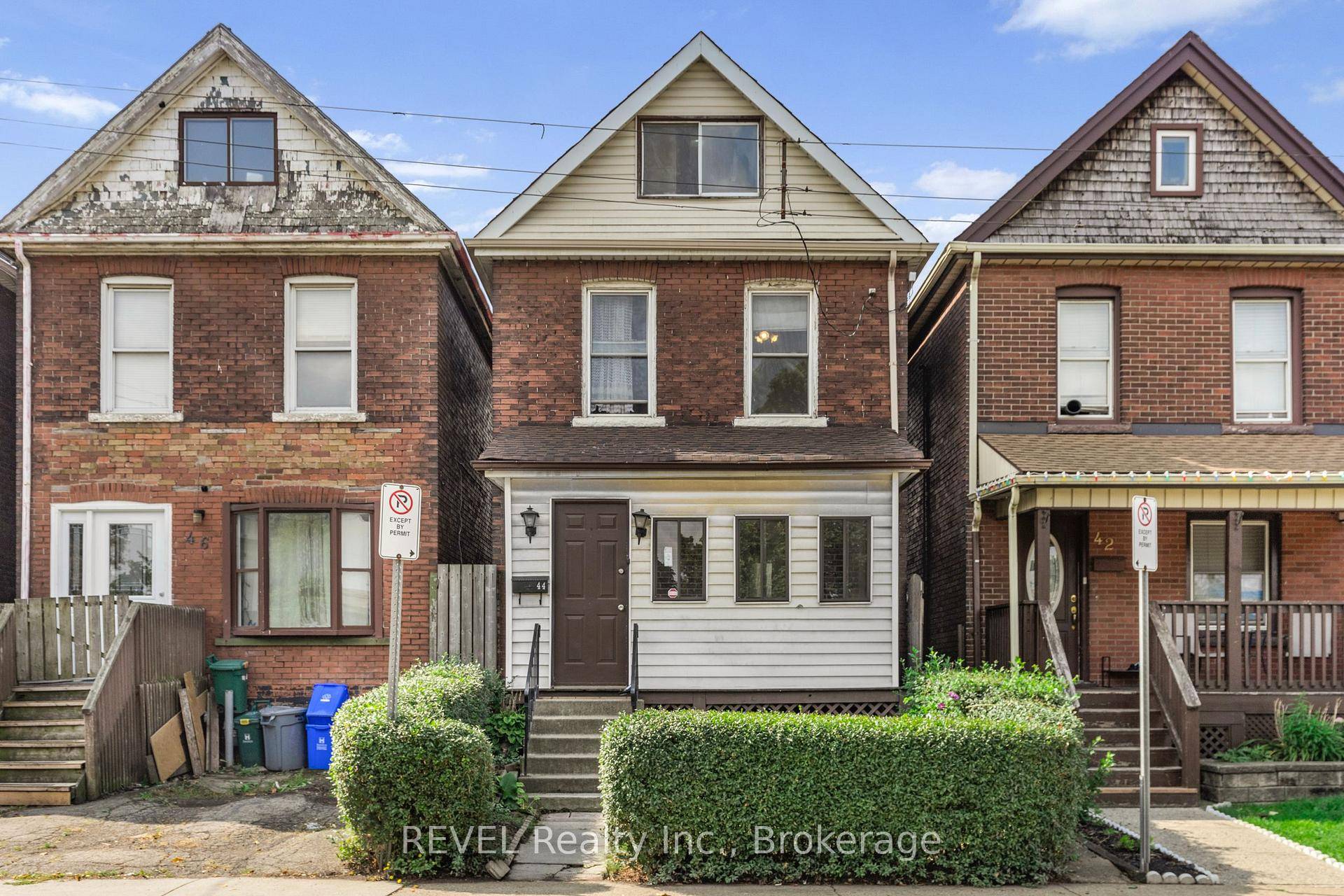 Opportunity in Crown Point !