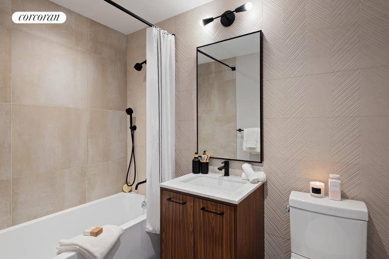 Paying 1 month OPWe welcome you to marvel at New York City's newest architectural masterpiece, where the ever present horizon is yours to treasure day and night.