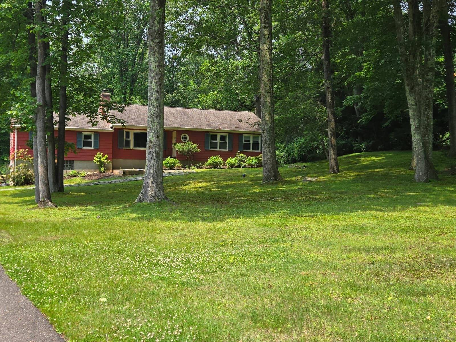 Sprawling 4BR ranch on a beautiful private 1.
