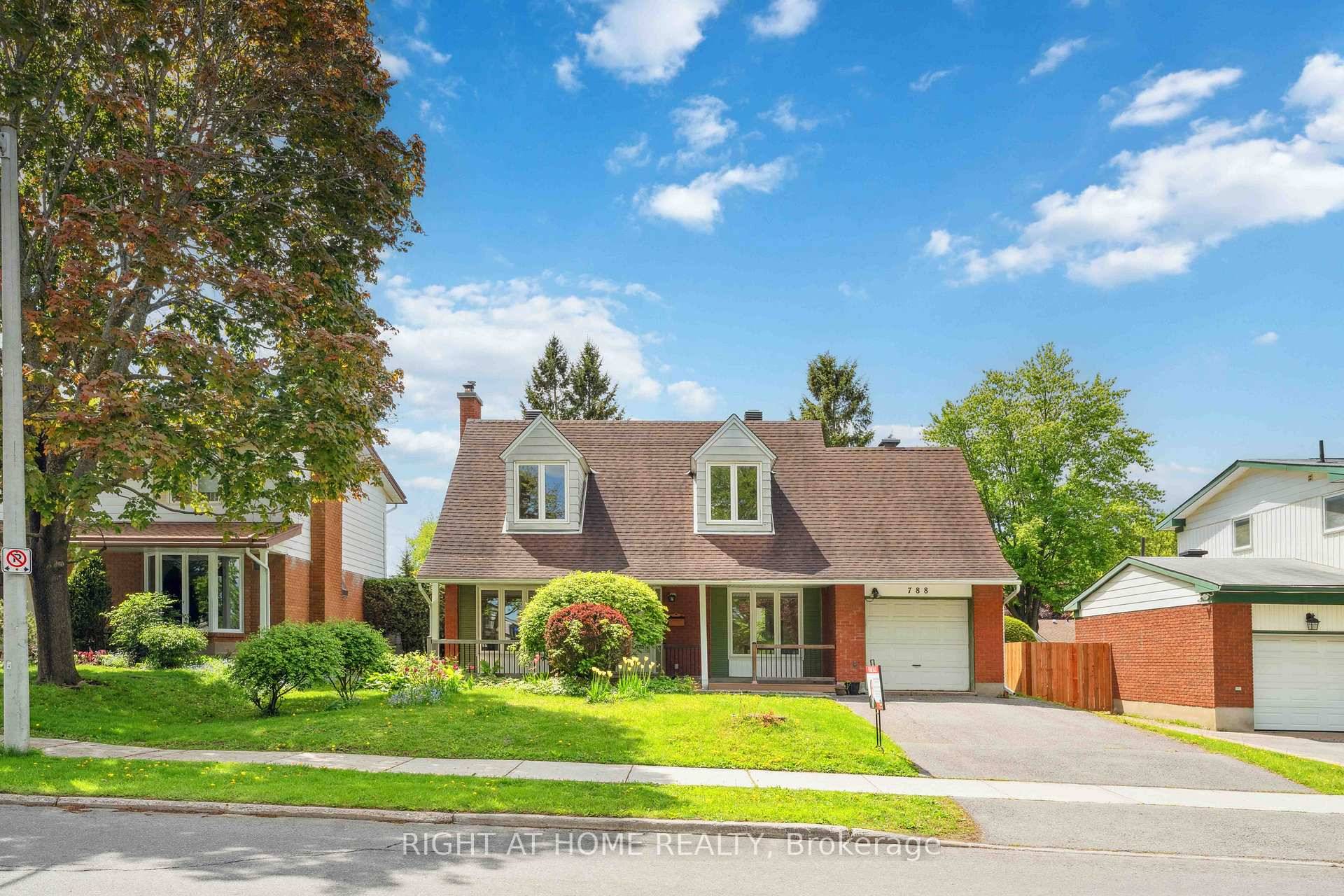 Charming 4 bedroom, 1. 5 bathroom home nestled in the sought after neighbourhood of Beacon Hill North !