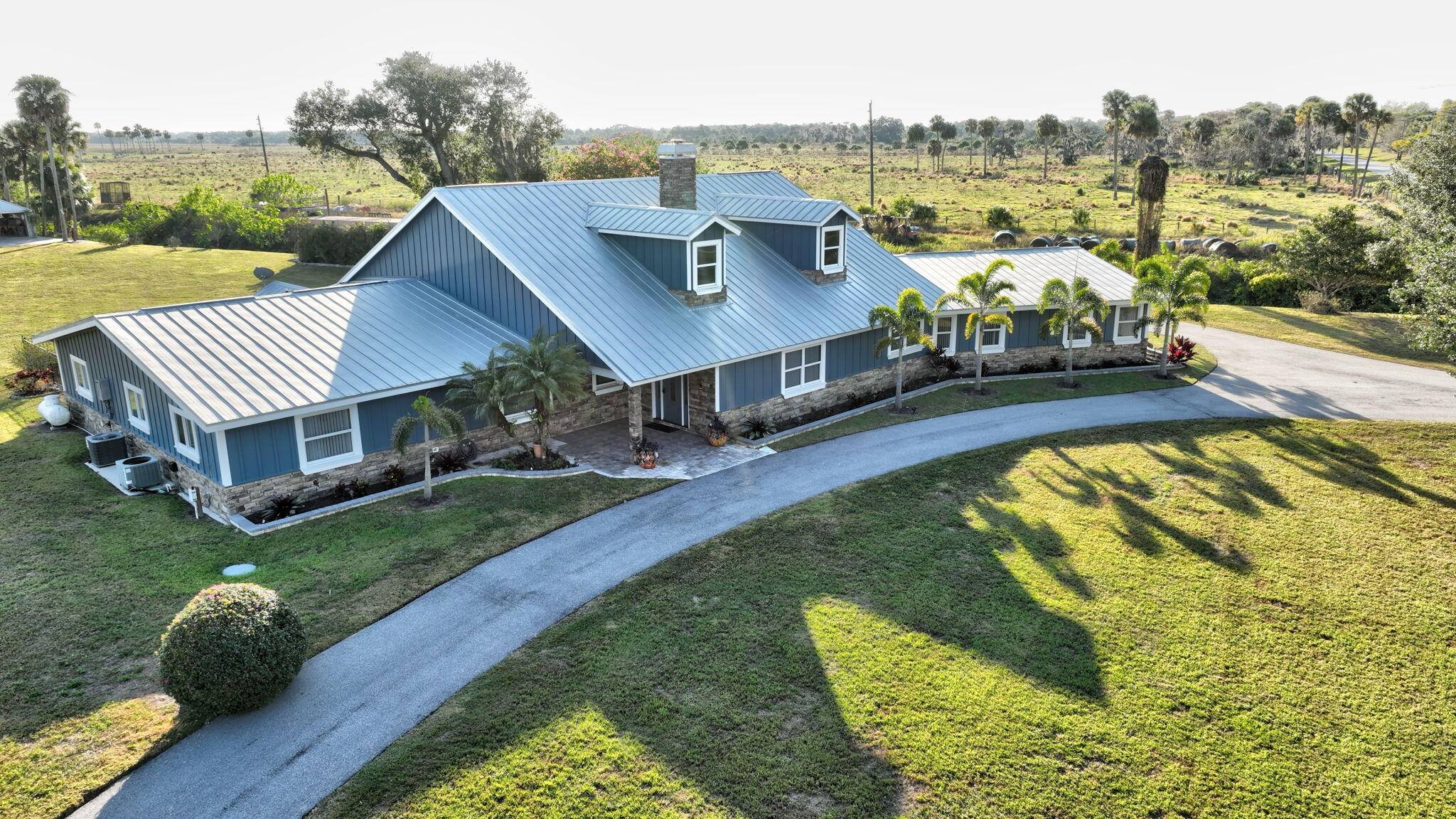 Luxury Executive Home Designed for Entertaining Family Gatherings !