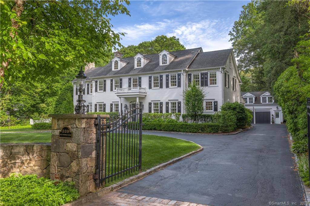 Welcome home ! This beautifully renovated New Canaan estate blends today's modern luxuries with the timeless charm and architecture of its era.