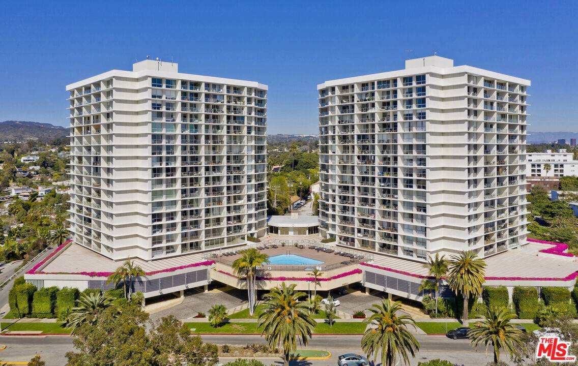 201   Ocean Ave 2BR Pacific Palisades La