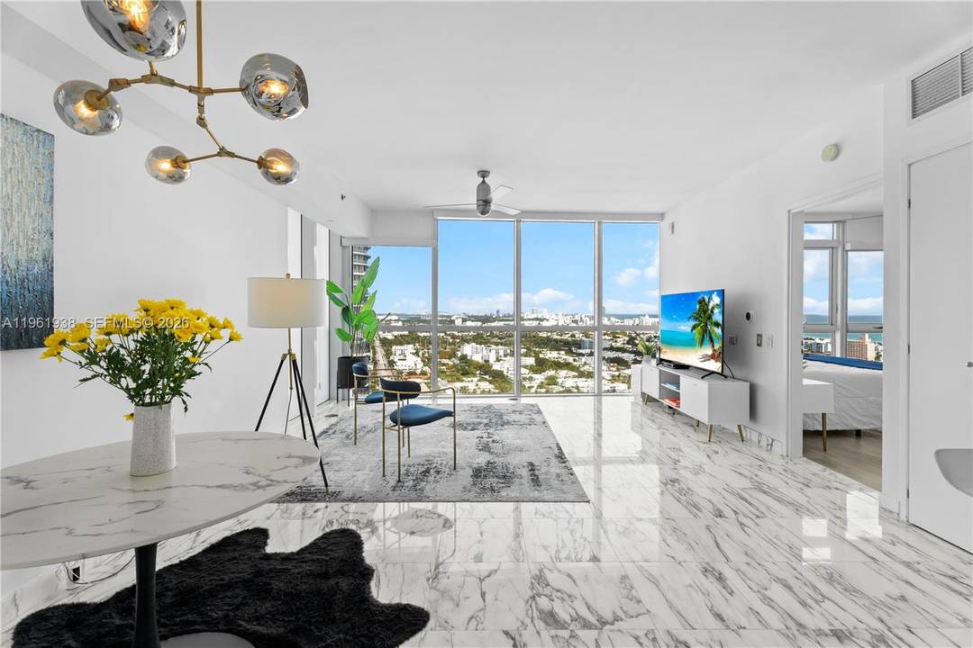 High floor residence at ICON South Beach, 1 BR amp ; 1.