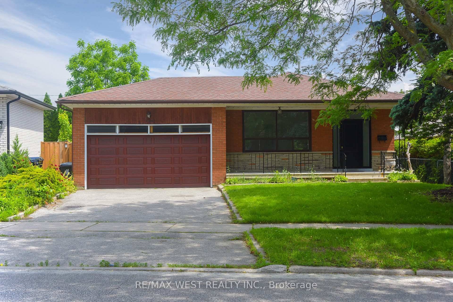 Welcome to a spacious and bright basement apartment in the highly sought after Edenbridge Humber Valley neighborhood.