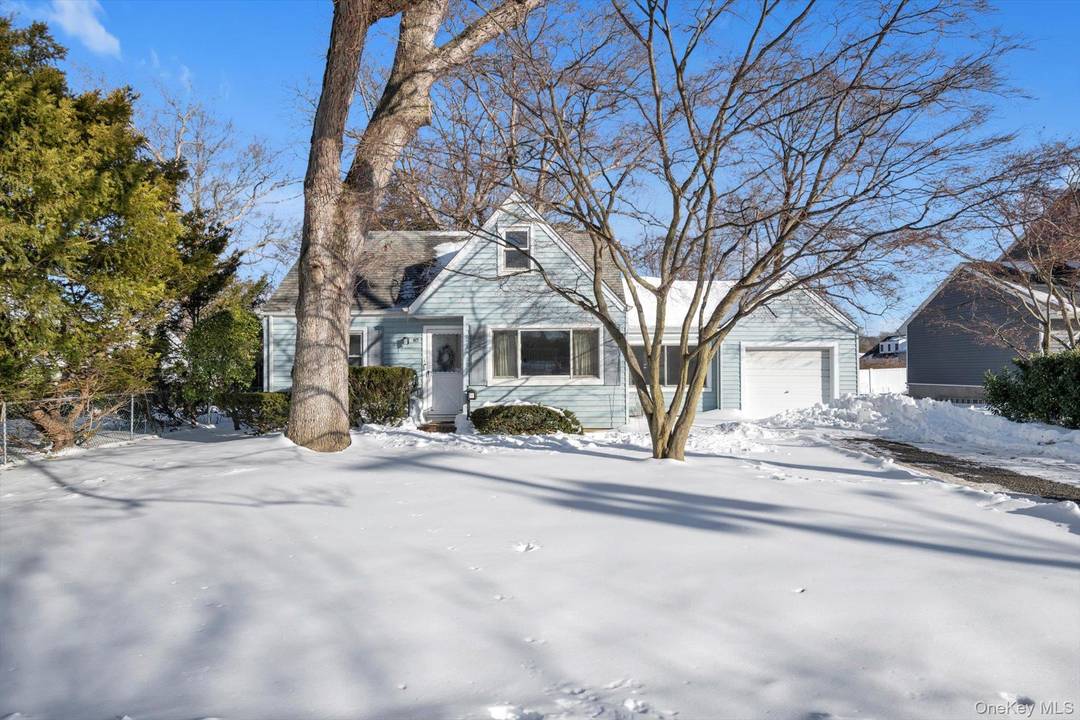 Welcome to this classic 4 bedroom, 1 bath Cape nestled in the heart of Northport Village A home that instantly brings you back to cherished visits at your grandparents house, ...