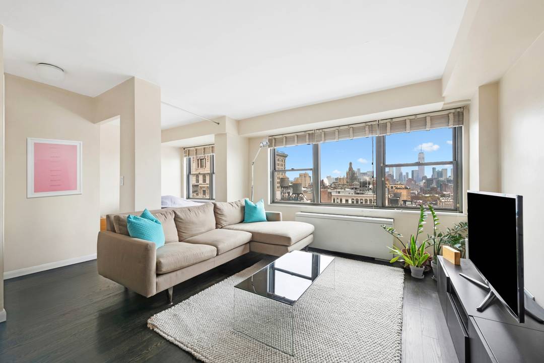 WELCOME HOME TO RESIDENCE 2115 AT 10 WEST 15TH STREET Did you ask for SUN and VIEWS ?