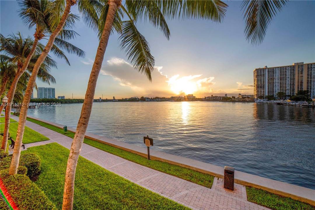 Enjoy beautiful sunsets from this classic 2 bedroom, 2 bath condo in the heart of Sunny Isles Beach with spacious split floor plan and west exposure.