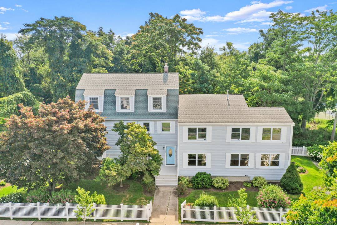 FURNISHED ACADEMIC YEAR 2028 2029 AVAILABLE.