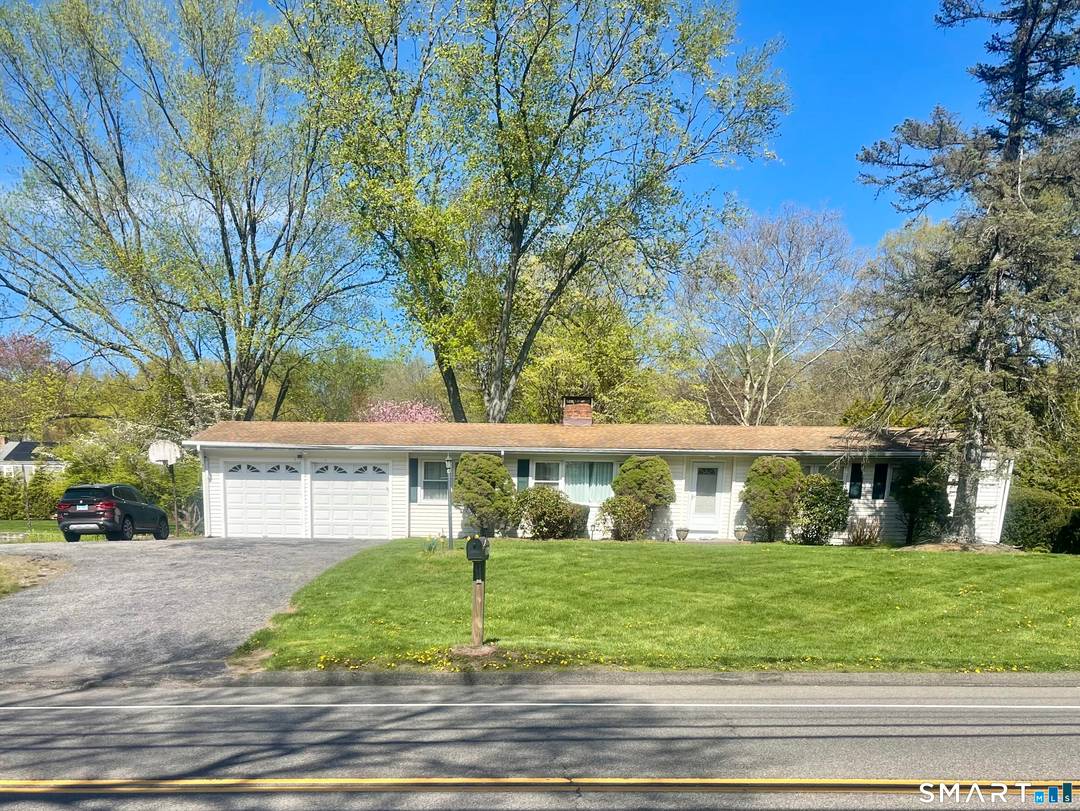 Welcome home to this lovely, sunny ranch located in the heart of Fairfield !