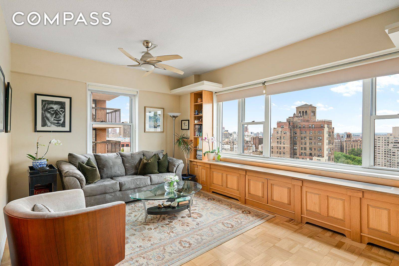 Residence 20B is located in the esteemed Georgetown Plaza, situated in prime Greenwich Village.