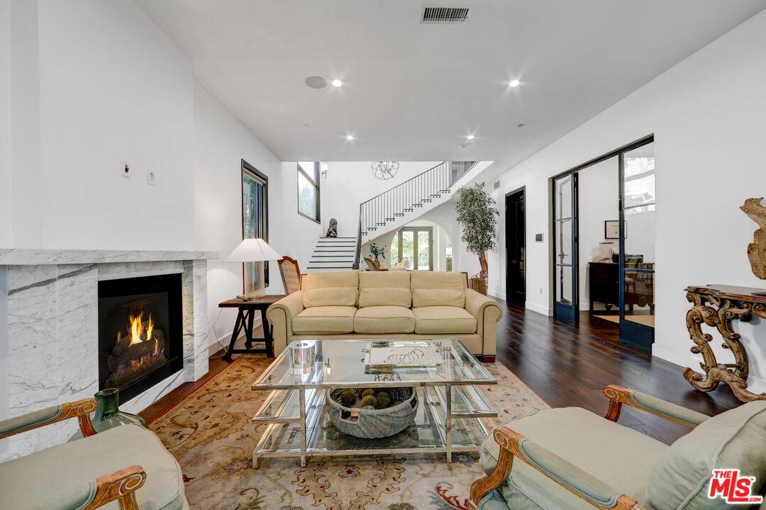 356 S Clark Dr 5BR Beverly Grove La