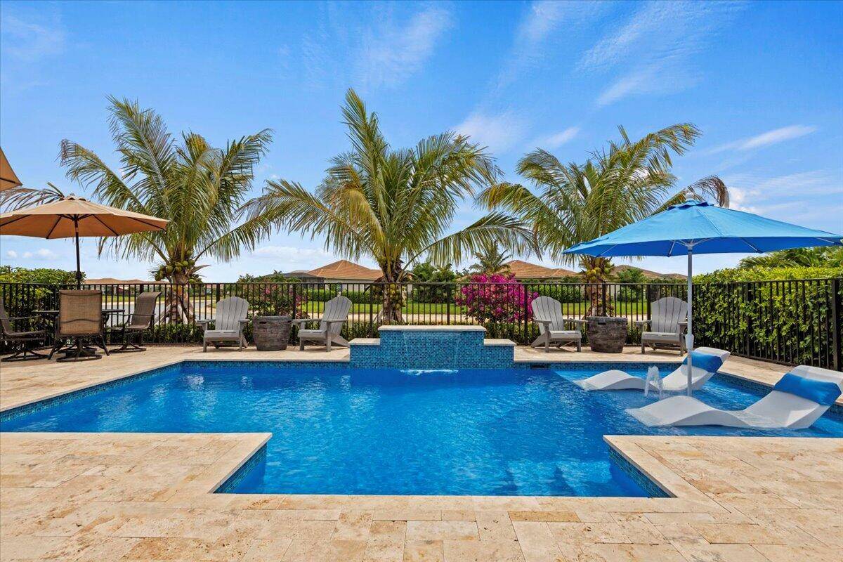 CURRENT PRICE IS BELOW MARKET PRICE AND BELOW BUILDER'S PRICE WITH THIS UPGRADE PACKAGE.