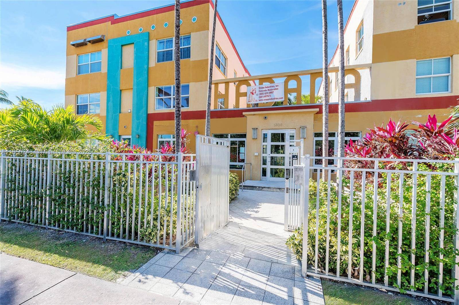 Charming 2 Bed, One Bath Art Deco South Beach Gem.