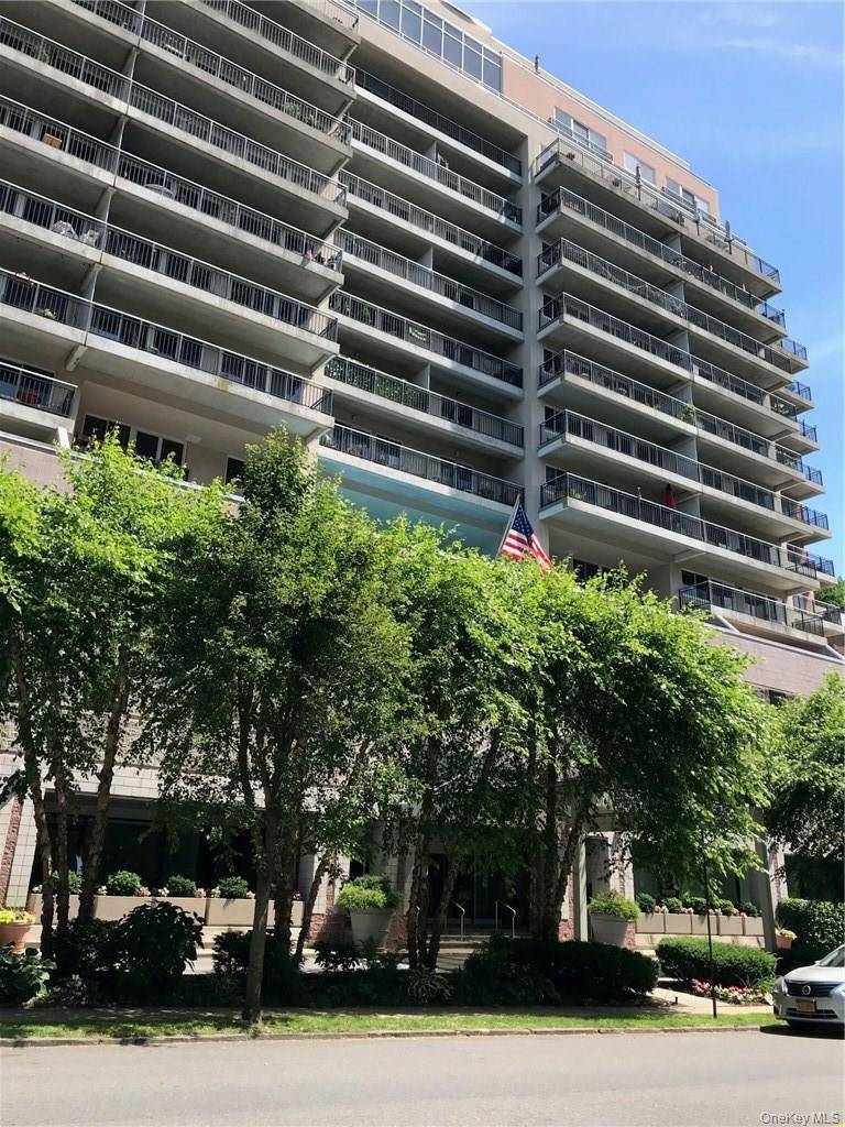 Breathtaking River Views with large terrace overlooking Hudson River amp ; Palisades.