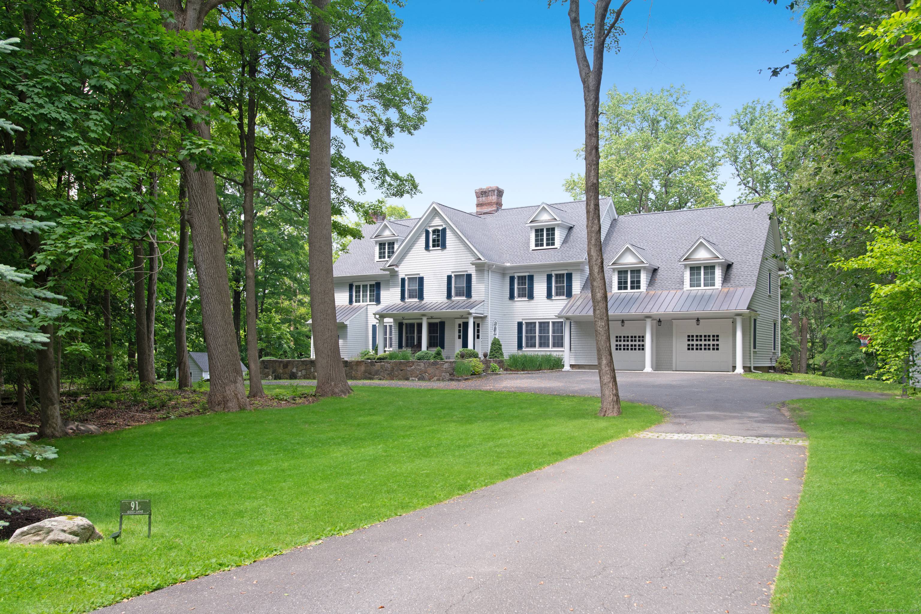 Welcome Home ! This smashing residence, rebuilt by Joe Fossi and Reed Whipple in 2004, offers over 7k sqft of living space including 5 bedrooms 5.