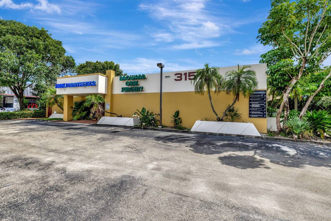 COMPETITIVE PRICE PER FQ FT FOR THIS SUPERB OPPORTUNITY TO OWN A 12, 189 SF FREESTANDING MEDICAL OFFICE BUILDING.