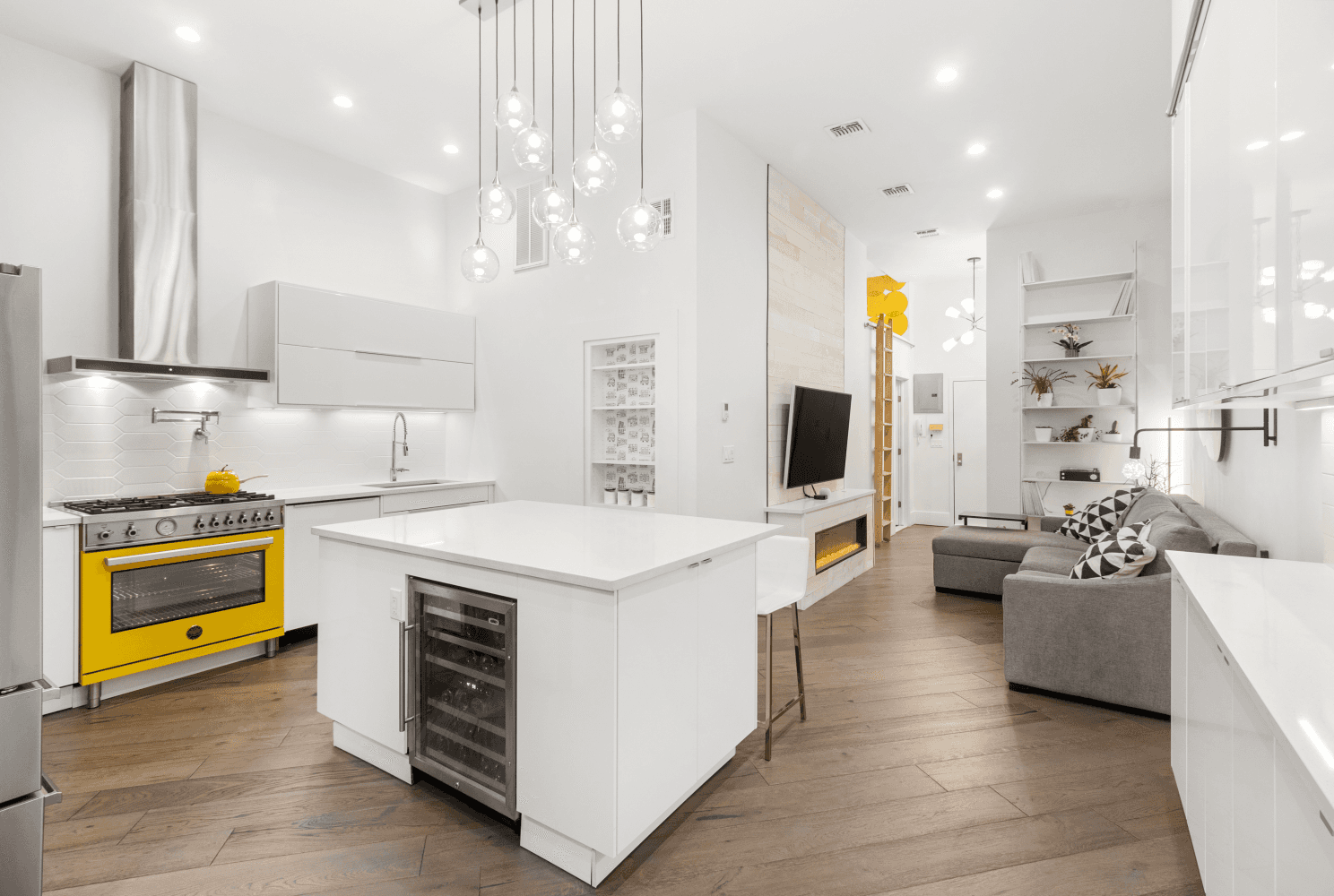 Welcome to your new, gut renovated home, located in the Penny Lane building a former ice cream factory, with a fairytale lobby and full time doorman.