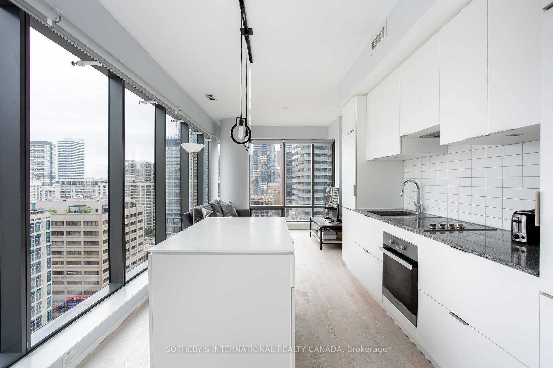 Sophisticated southeast facing suite offering 718 sqft of sleek, modern living.