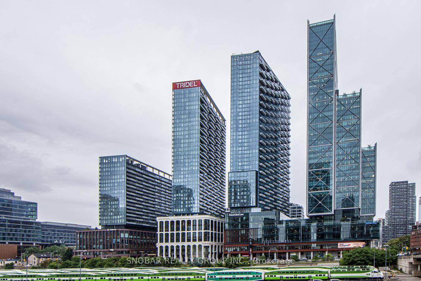 Welcome to The Well Luxury Living in the Heart of Downtown Toronto !