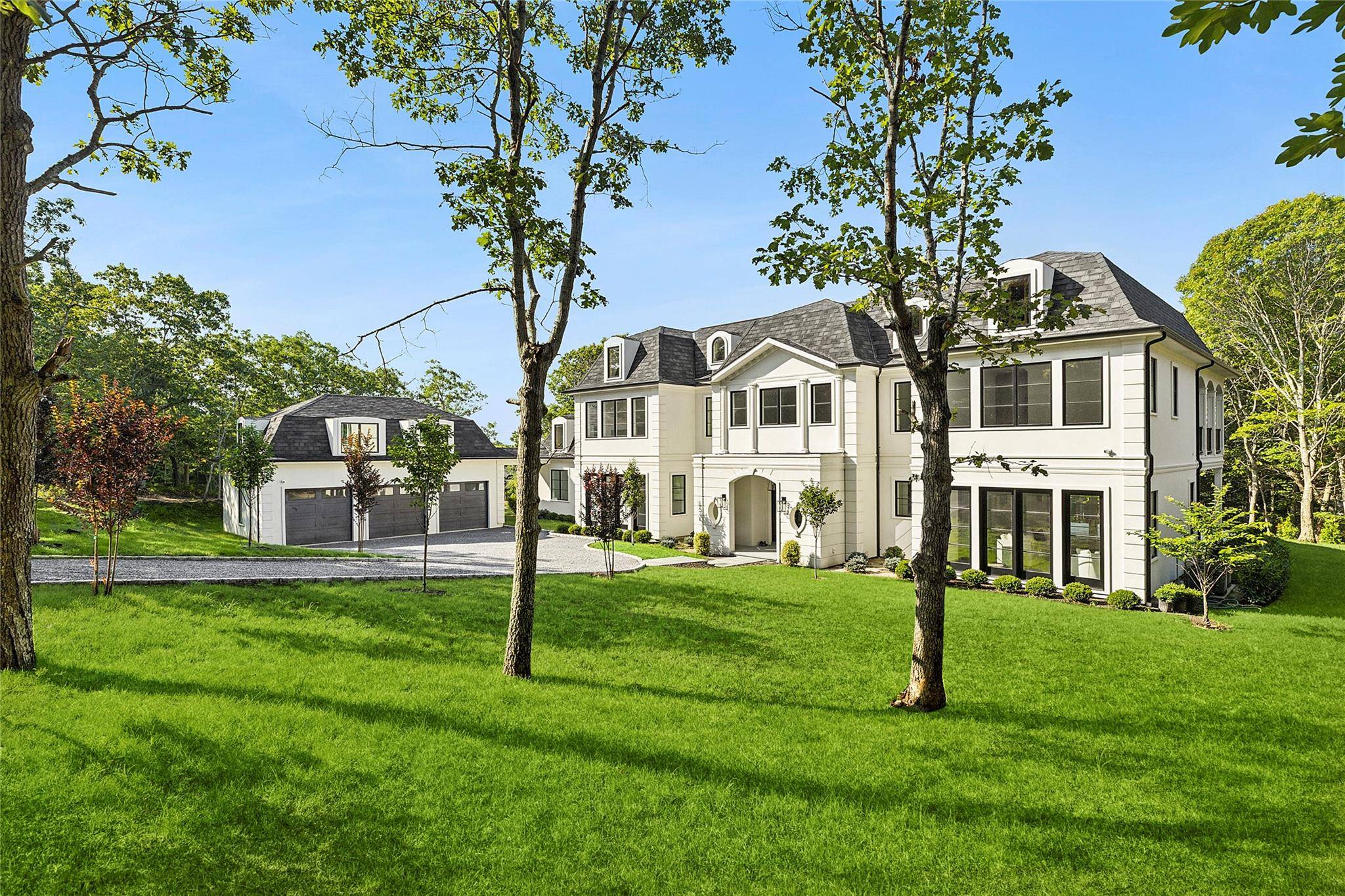 Discover the timeless charm of Nassau Point, a picturesque enclave surrounded by the shimmering waters of Peconic Bay.