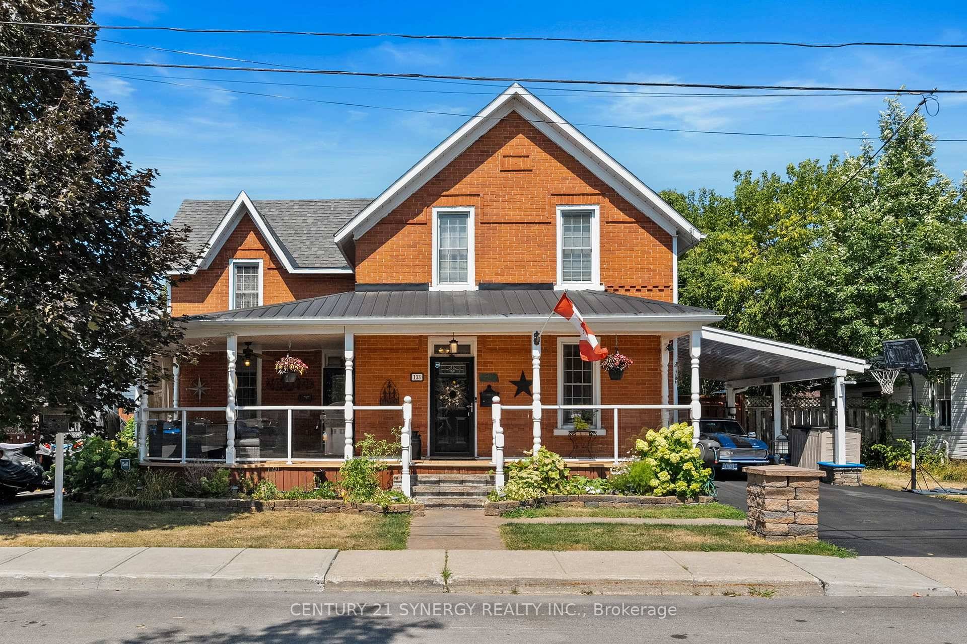 Welcome to this much loved Victorian 4 bedroom Gem in Carleton Place.