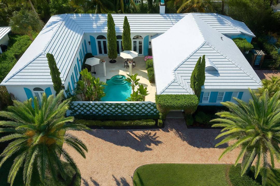 Palm Beach Perfection ! Exquisitely appointed with luxury furnishings.