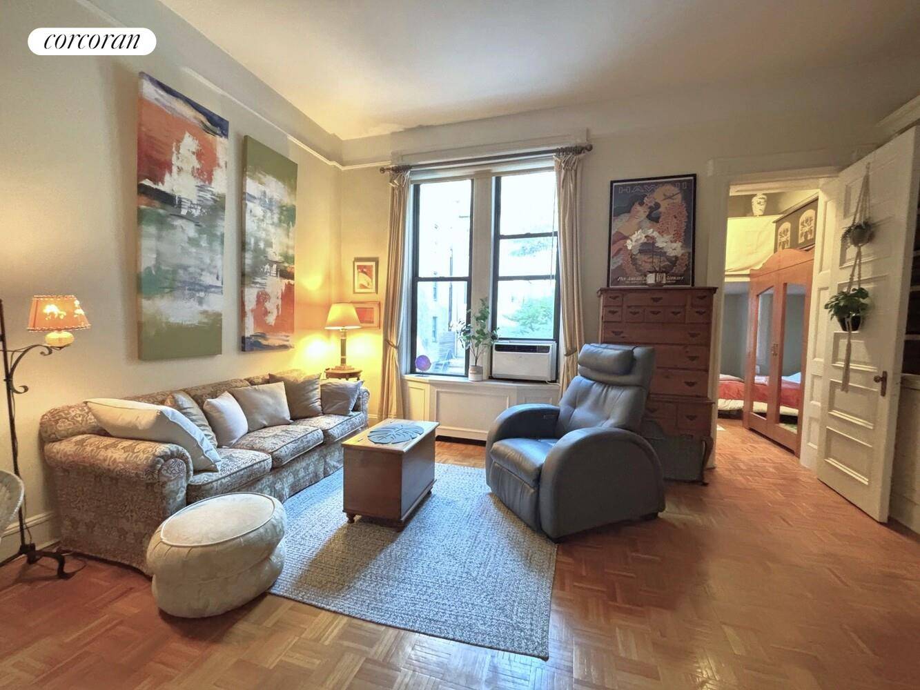Welcome to 324 West 88th Street, apartment 1B on the Upper West Side !