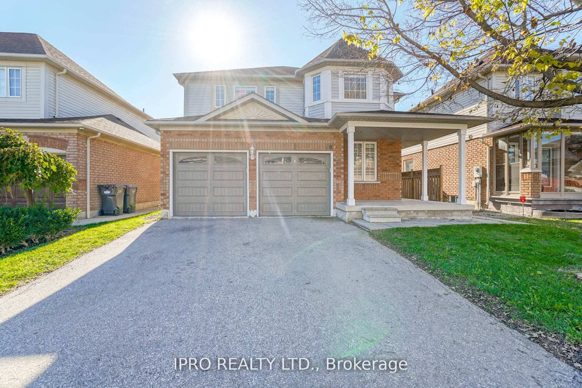 LARGE OPEN CONCEPT 2 BEDROOM DEN, 1 Parking Spot.