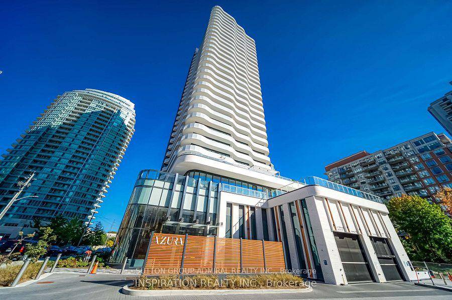 Experience urban living at its finest in this beautifully appointed 3 bedroom condo.