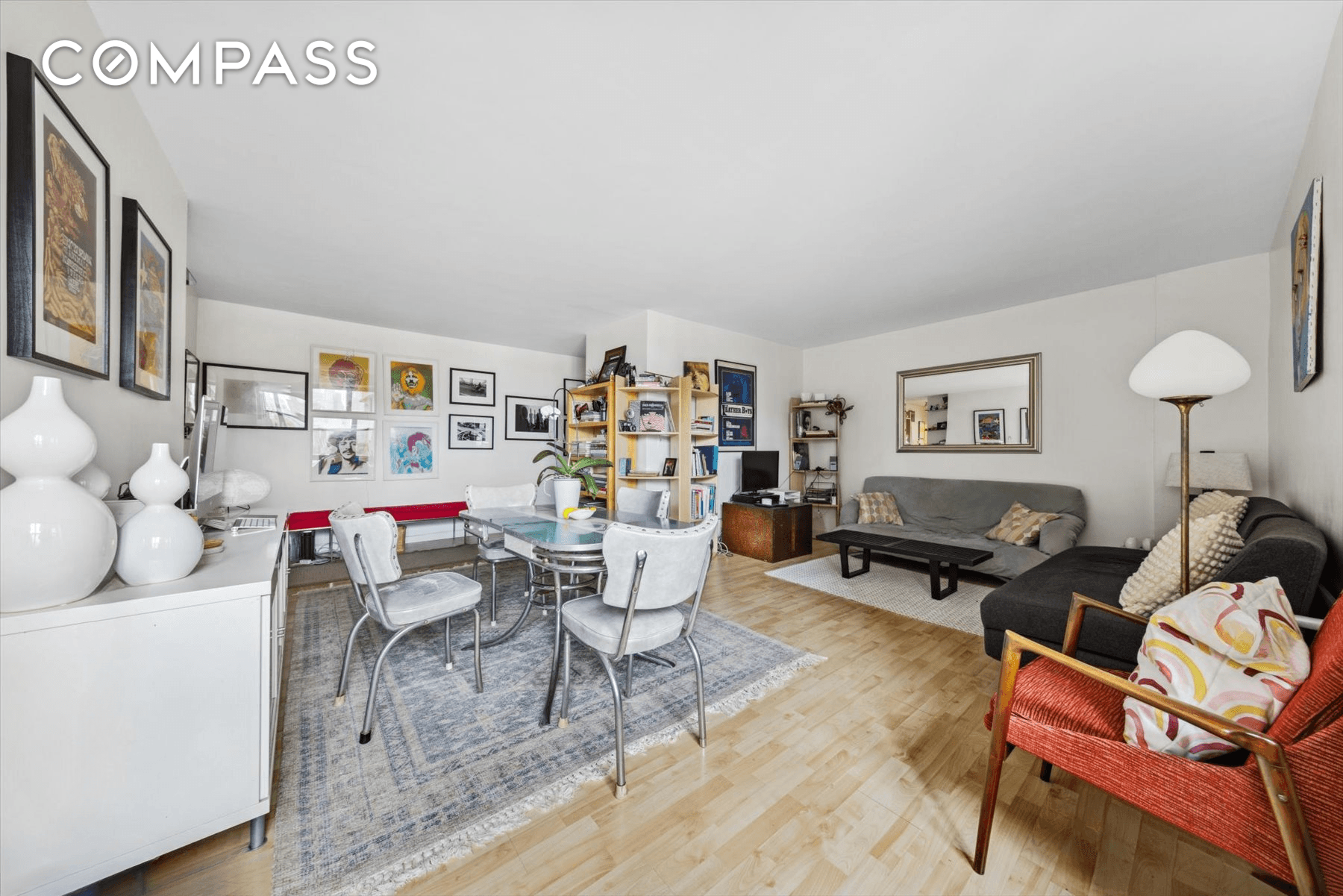 Modern 2 Bedroom with Stunning Skyline Views by East River Park !