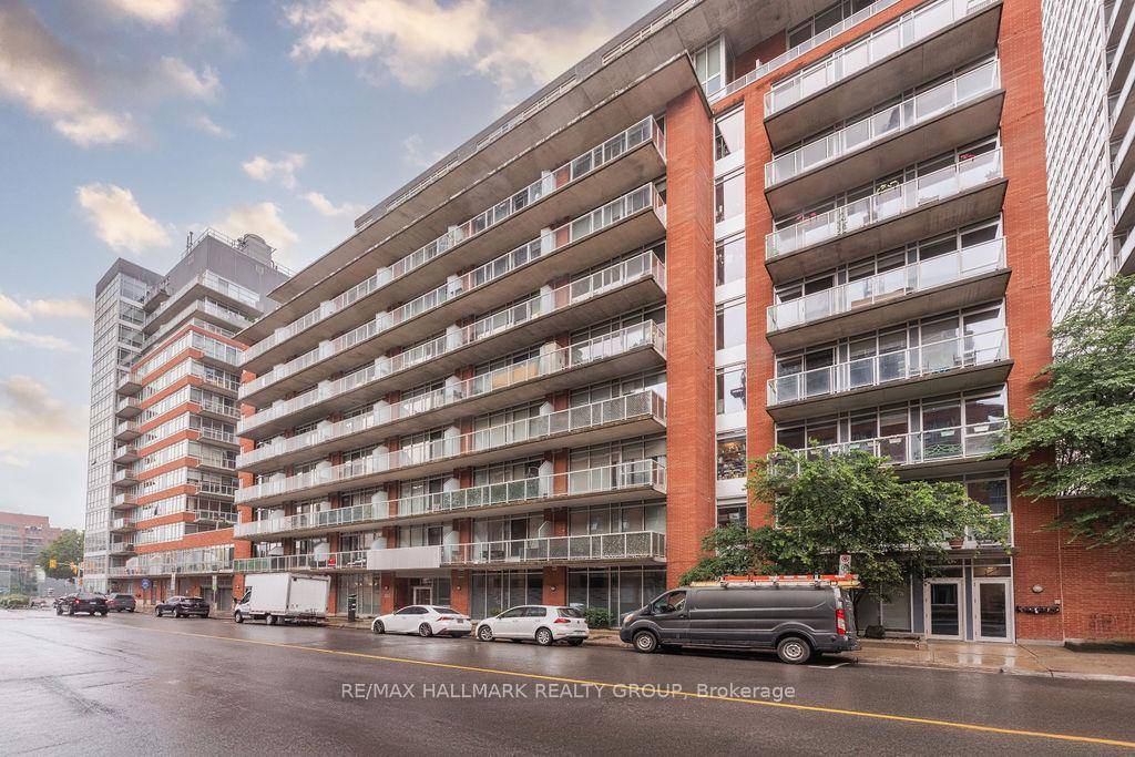 Welcome to Unit 308 at 383 Cumberland St.