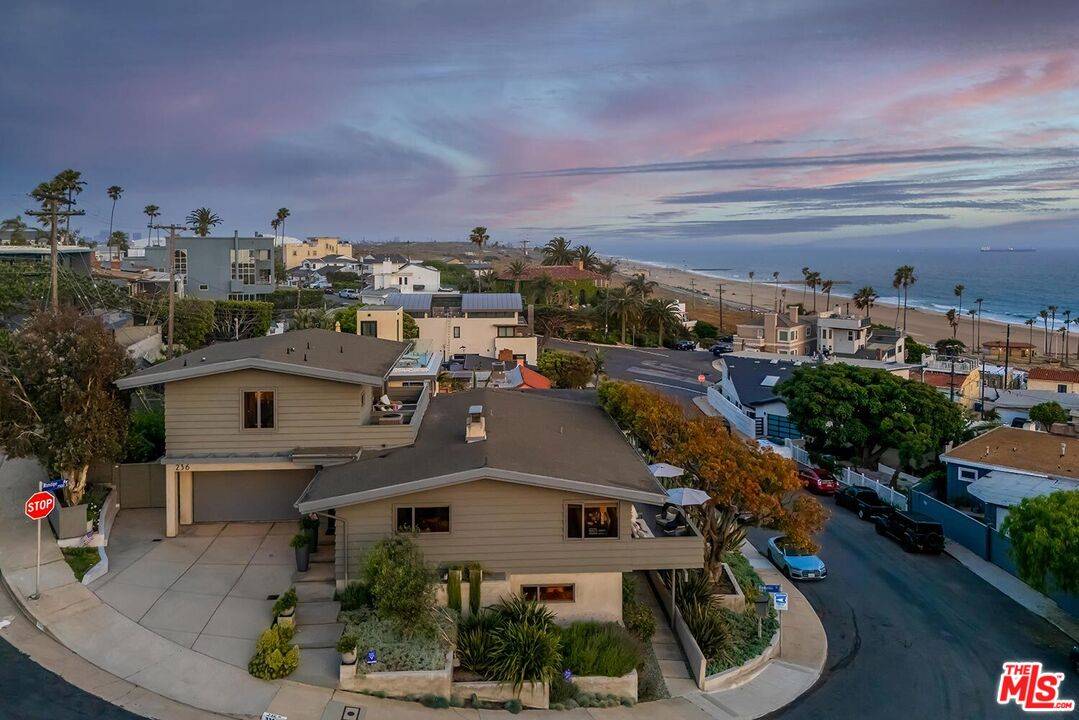 236   Redlands St 3BR La