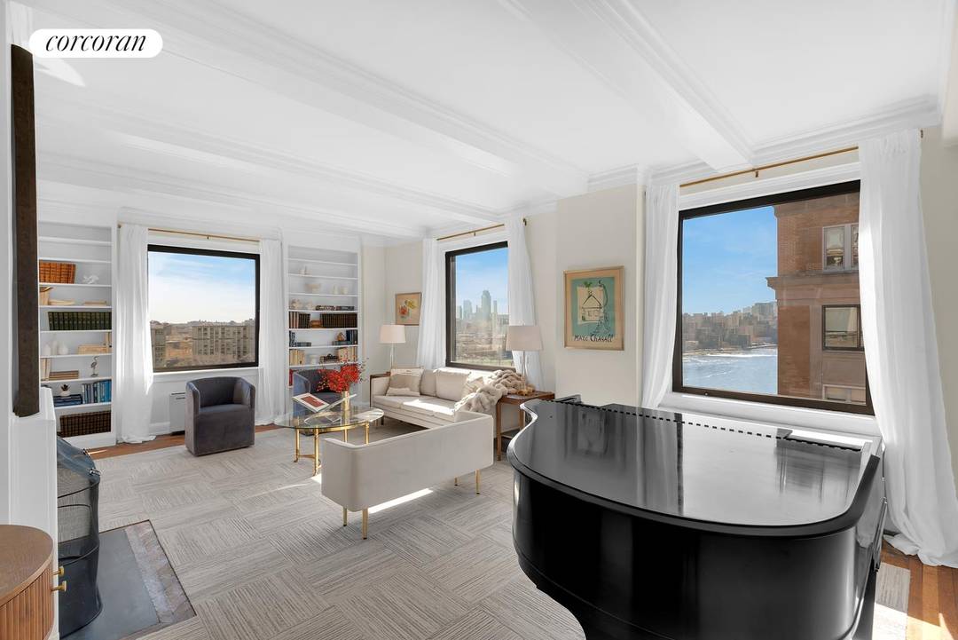 Located along East End Avenue, one of Manhattan's premier residential retreats, and in one of this special area's elegant white glove buildings, this sun filled, high floor corner four bedroom ...