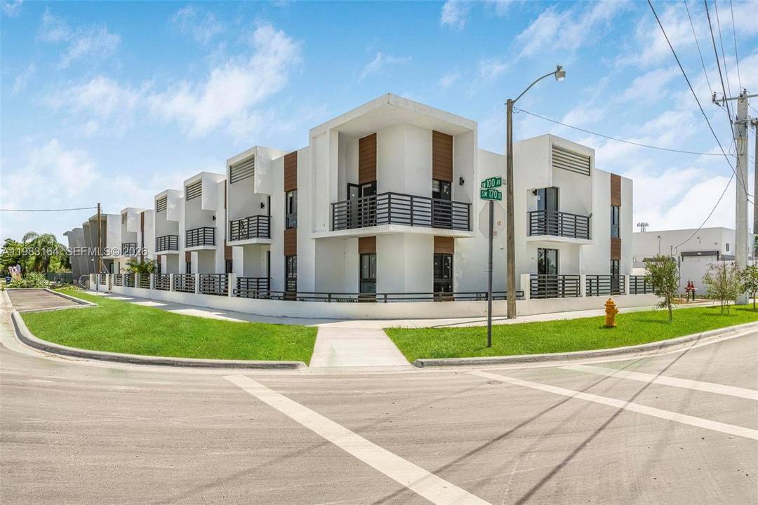 Welcome to Serenity Villas featuring high end finishes and surplus of parking spaces two per apartment !