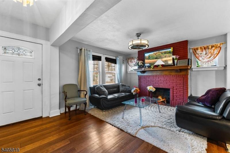 Welcome to 130 Renner Ave the perfect blend of affordability and luxury combined.