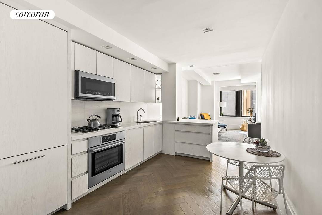 Welcome to 101 Wall Street pre war charm with modern luxury condominium development where the Seaport meets Wall Street.