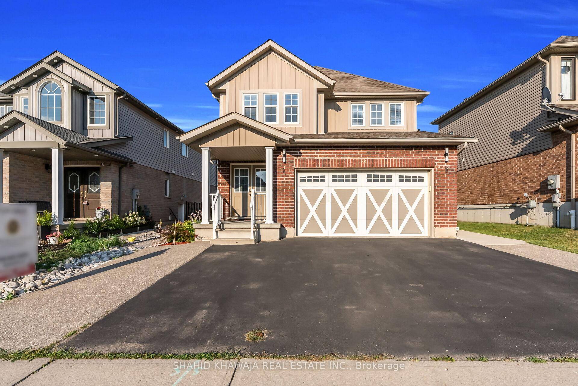 View Virtual Tour Welcome to 38 Woodbine Ave, perfectly situated in the coveted Huron Village neighborhood of Kitchener.