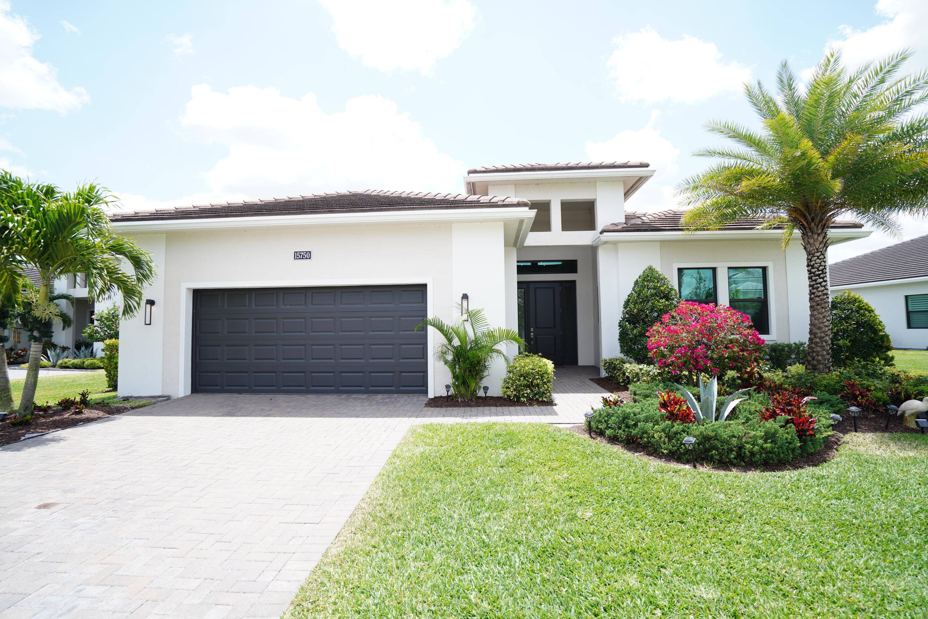 EXCEPTIONAL MOVE IN READY HOME IN PRESTIGIOUS 55 GATED COMMUNITY !