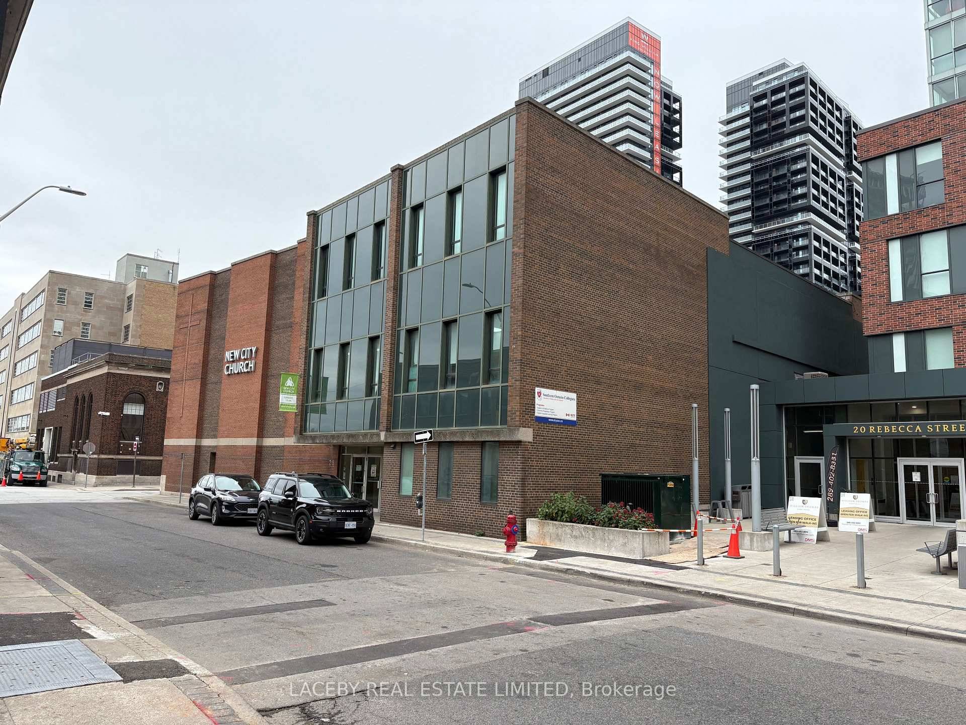 Located steps from James Street North and King William, this flexible office space offers exceptional convenience in one of Hamilton's most vibrant and rapidly developing districts.