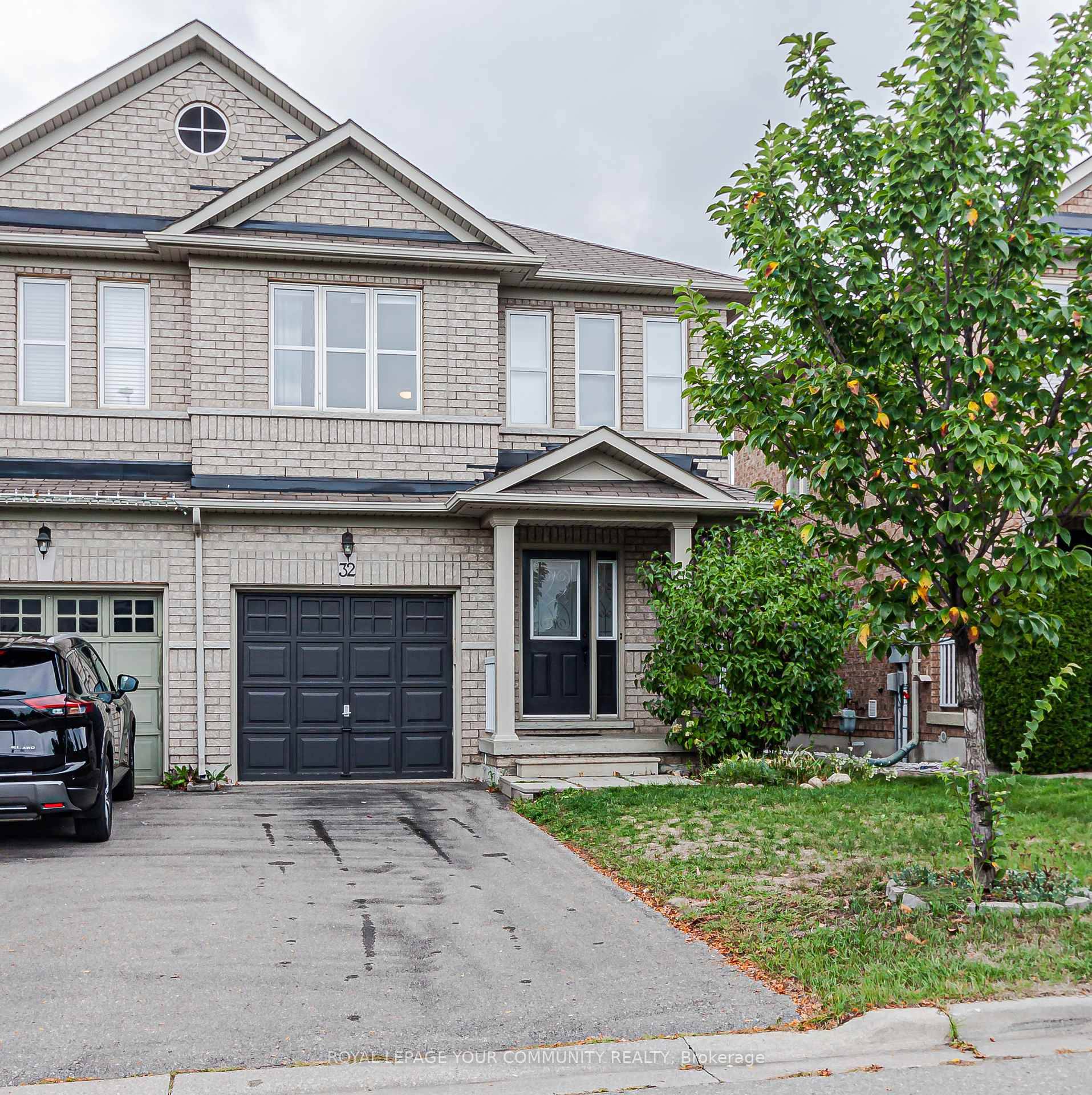 Bright. Beautiful. Move In Ready !