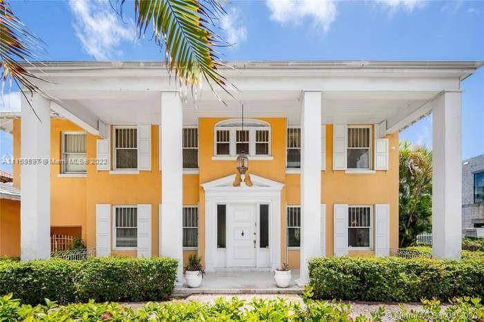 REDUCED ! ! ! ! Build up tp 9, 500sf waterfront dream mansion or remodel the existing house on this rare to find huge 19, 979 square feet lot with ...