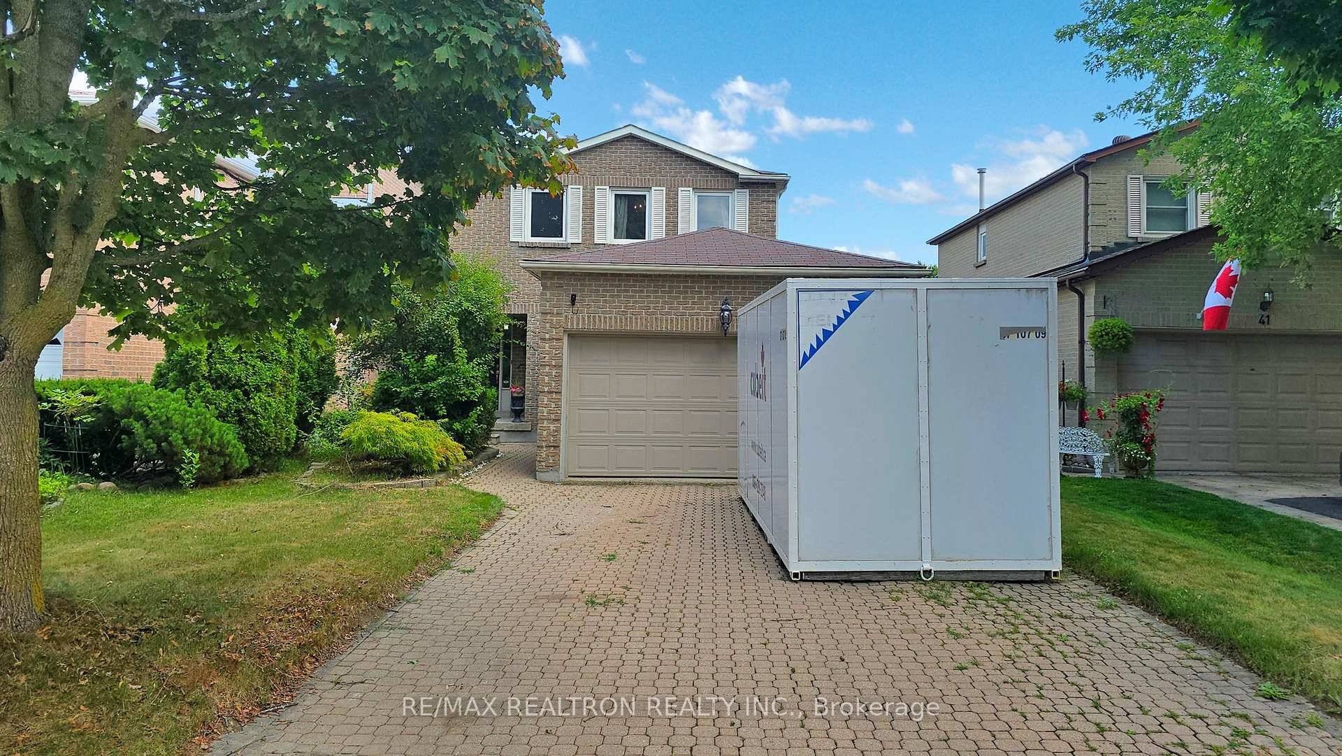 4 Bdrm Detached Home in Raymerville Community.