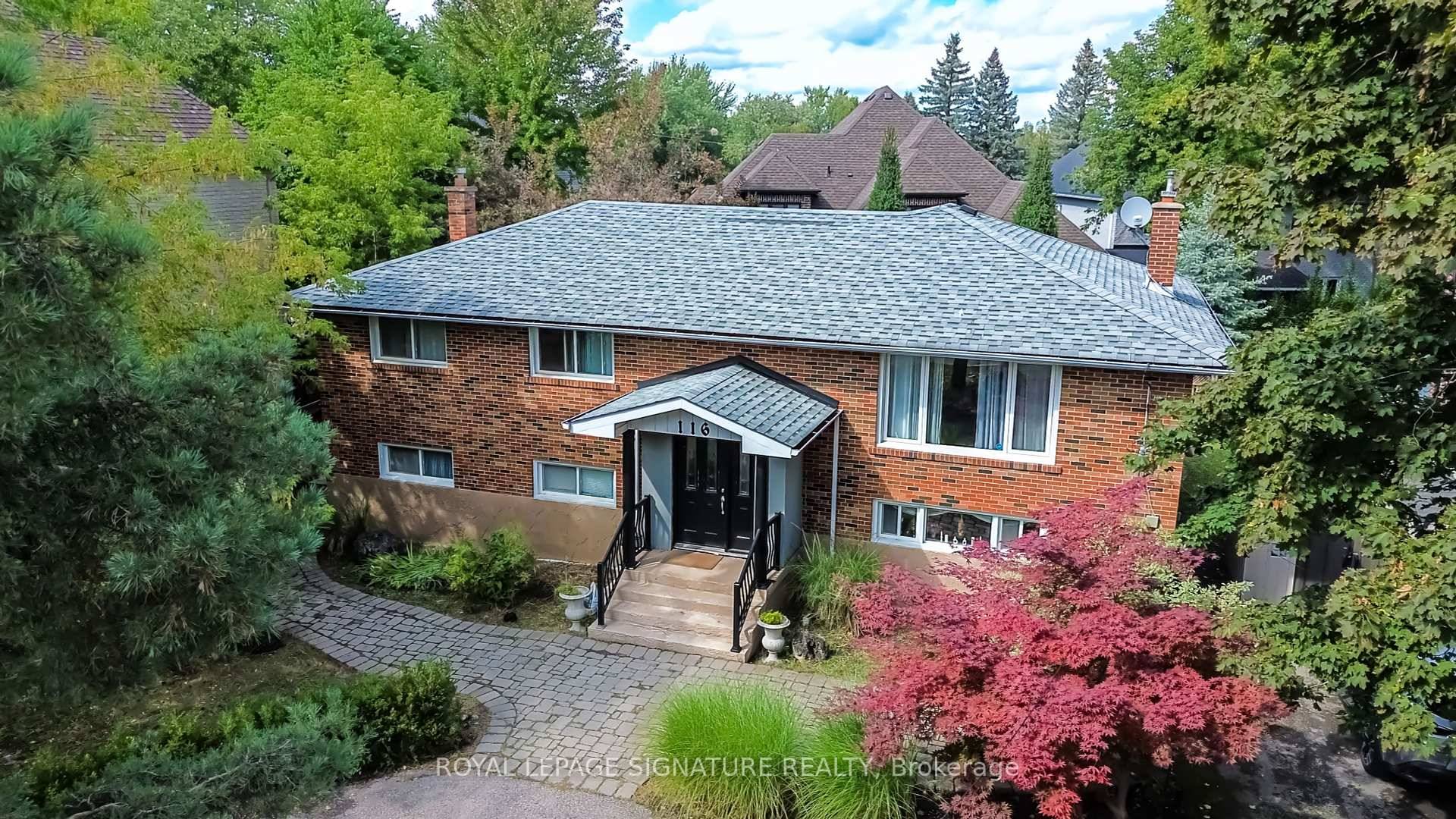 Opportunity Knocks Casa Sunset is calling you A Double LOT LAND over 78 feet width along with a 2000 2500 Sqft Of Luxury Living Space in the heart of Oak ...
