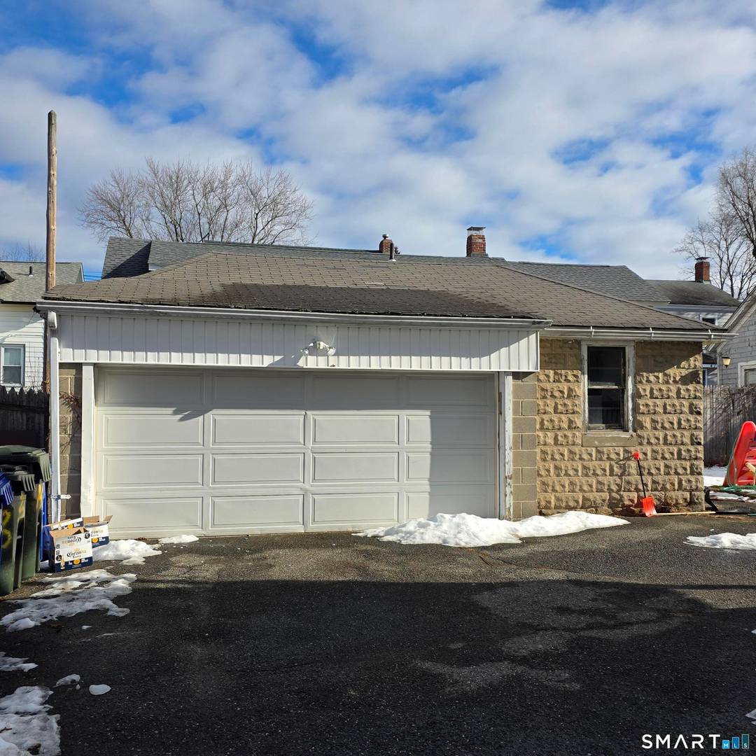 4, 009 sq ft three family home.