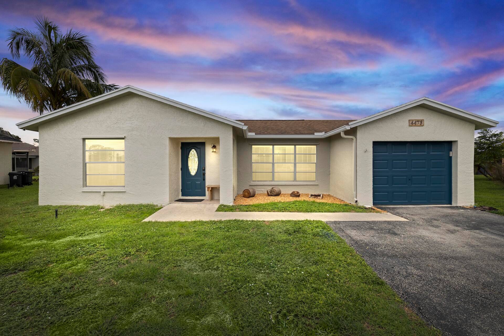 NEWLY REMODELED 2 2 1 SFH IN THE WELL DESIRED LUCERNE LAKES 55 COMMUNITY.