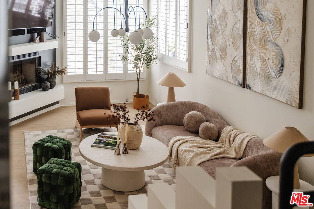 8730   Wonderland Ave 2BR Hollywood Hills East La