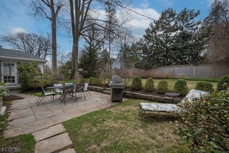 This beautifully maintained Colonial is set on a.